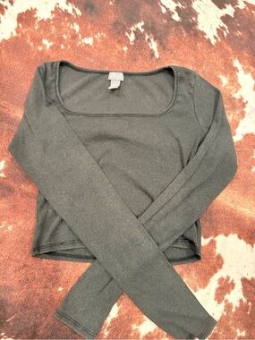 Tilly's Ribbed Square Neck Long Sleeve Crop Top - Charcoal Gray